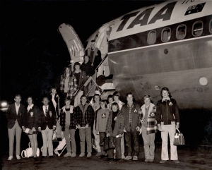 1973-boardingplane